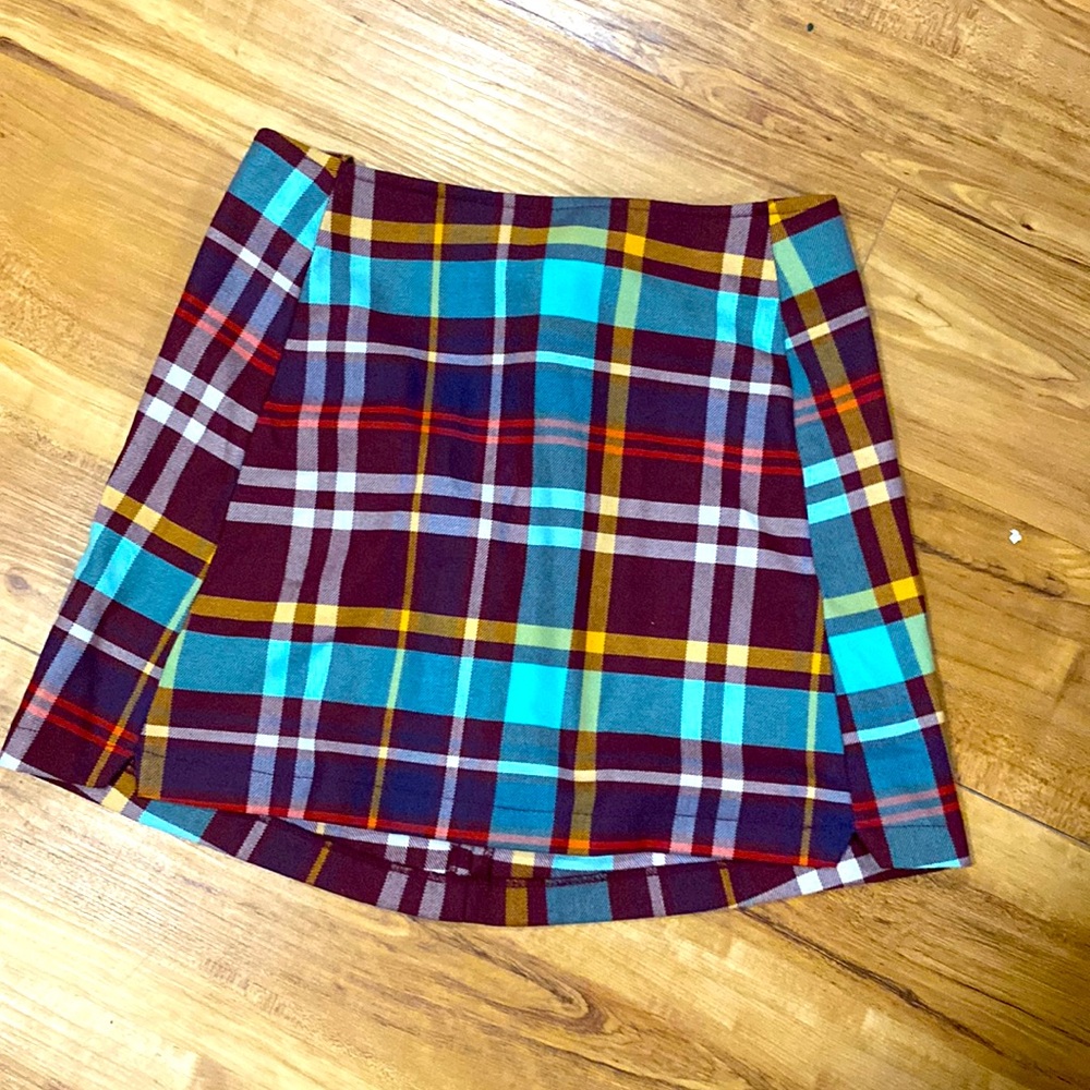 URBAN OUTFITTERS PLAID SKIRT
